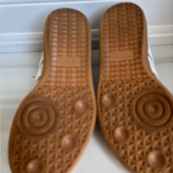 Youth Adidas White and Black Samba Sneakers - Picture 6 of 7